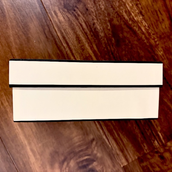 Set of Jo Malone Boxes and Gift Bag - Picture 4 of 15